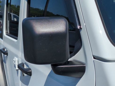 Used 2024 Jeep Wrangler Unlimited Sport AWD/4WD image 15