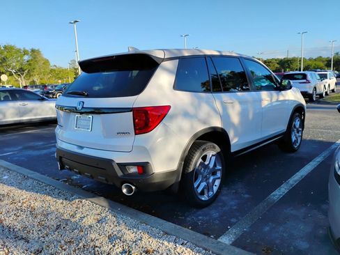 Used 2024 Honda Passport EX-L image 2