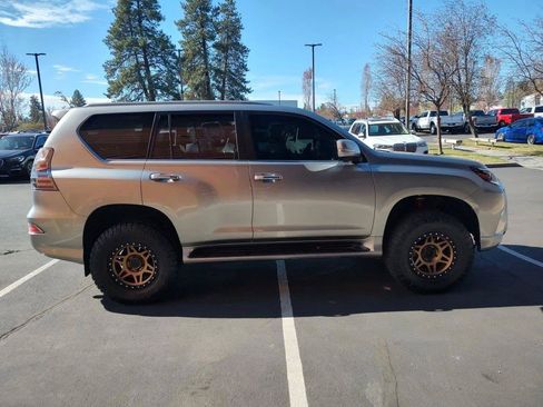 Used 2021 Lexus GX 460 Premium w/ Premium Package AWD/4WD image 6