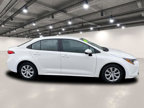 Used 2024 Toyota Corolla LE FWD image 8