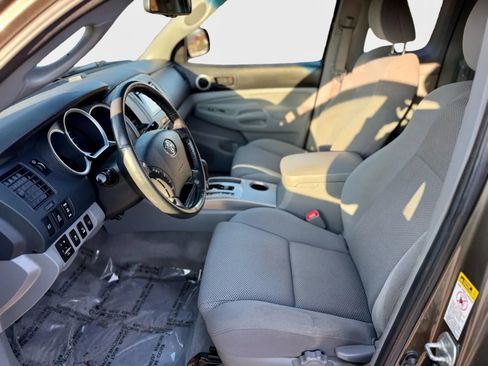 Used 2010 Toyota Tacoma 4x4 Access Cab V6 image 18