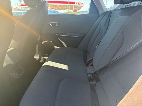 Used 2025 Kia K4 LXS image 21