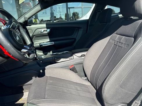 Used 2021 Ford Mustang GT RWD image 4