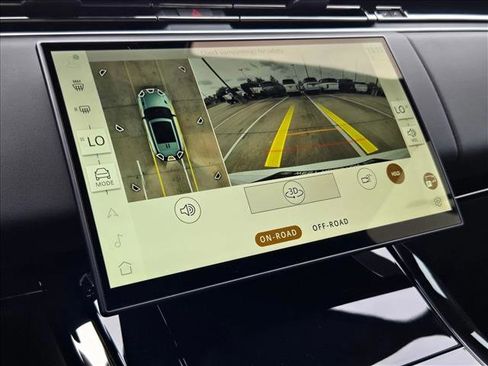 New 2026 Land Rover Range Rover Sport Dynamic SE image 14
