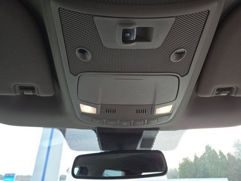 Used 2020 Ford F150 Lariat image 26