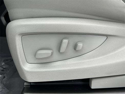 Used 2018 Chevrolet Silverado 1500 LTZ w/ LTZ Plus Package image 21