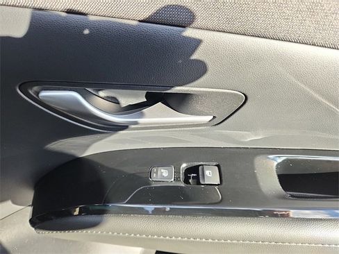 Certified 2023 Hyundai Tucson Limited image 31