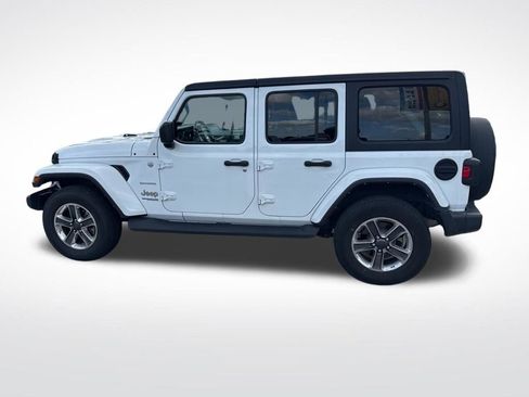 Used 2022 Jeep Wrangler Unlimited Sahara image 5