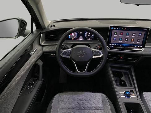 New 2025 Volkswagen Tiguan S image 12