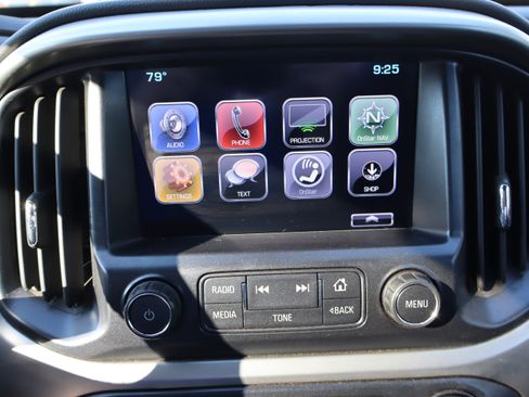Used 2018 Chevrolet Colorado LT AWD/4WD image 29