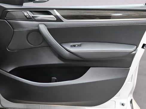 Used 2017 BMW X3 xDrive28i image 16