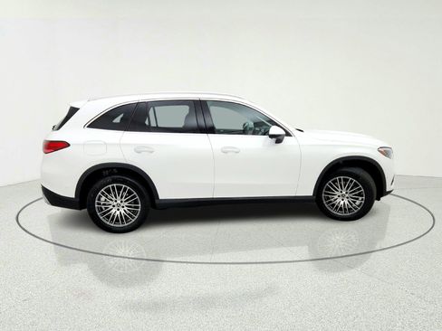 Certified 2026 Mercedes-Benz GLC 300 image 7