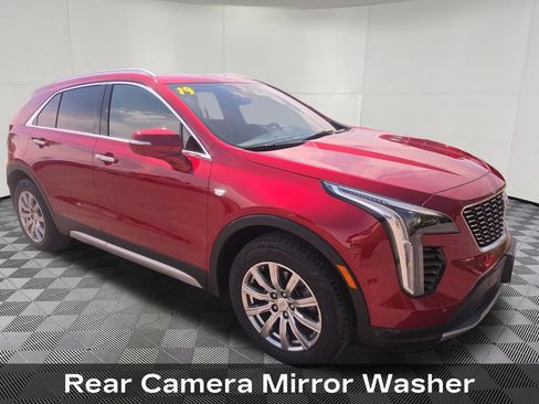 Used 2019 Cadillac XT4 Premium Luxury w/ Enhanced Visibility Package AWD/4WD image 17
