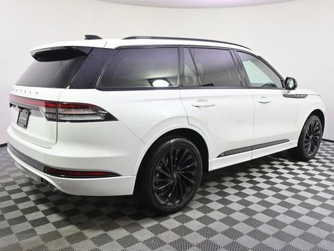 New 2026 Lincoln Aviator Reserve AWD/4WD image 7