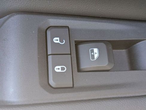 New 2025 Jeep Grand Cherokee Laredo RWD image 31