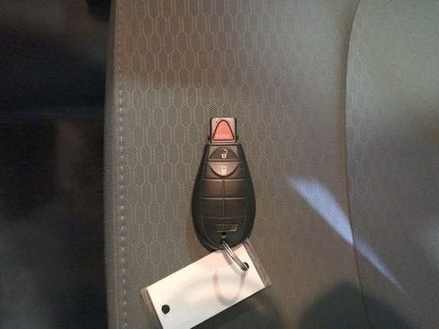 Used 2017 RAM 1500 Tradesman w/ Popular Equipment Group image 28