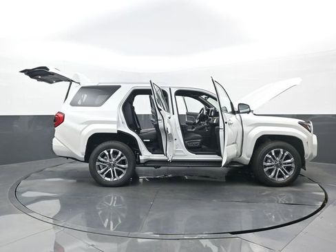 New 2026 Toyota 4Runner Limited RWD image 32