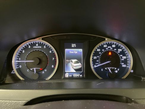 Used 2017 Toyota Camry XLE image 18