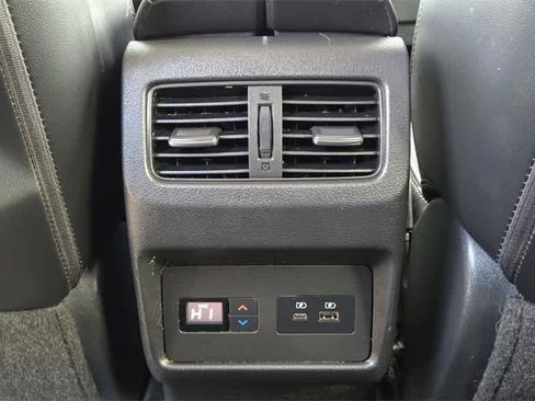 Used 2021 Nissan Rogue SL image 13