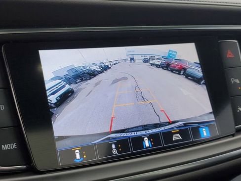 Used 2022 Buick Enclave Avenir w/ Avenir Technology Package image 16