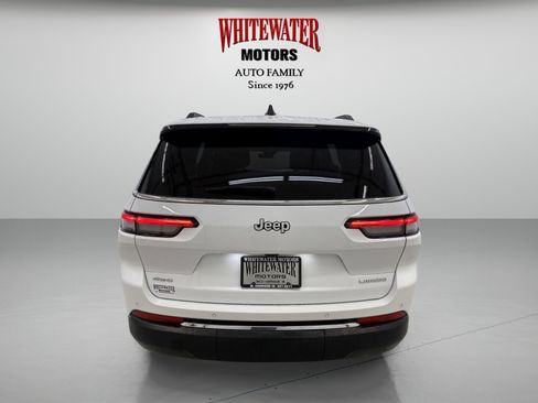 Used 2025 Jeep Grand Cherokee L Laredo AWD/4WD image 3
