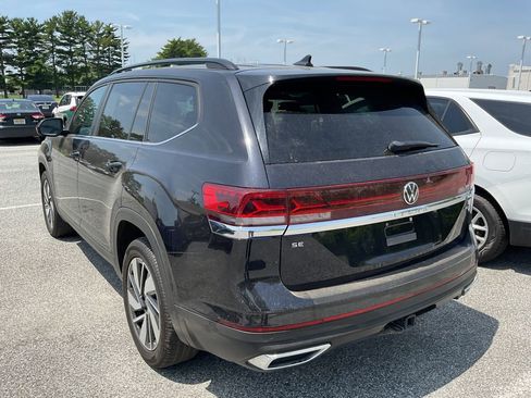 Used 2024 Volkswagen Atlas SE AWD/4WD image 5