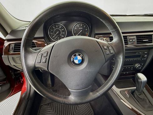 Used 2011 BMW 328i xDrive Sedan AWD/4WD image 12