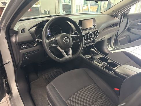 Used 2023 Nissan Sentra S image 10
