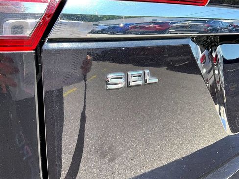 Used 2019 Volkswagen Atlas SEL AWD/4WD image 24