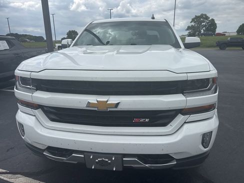 Used 2018 Chevrolet Silverado 1500 LT w/ All Star Edition AWD/4WD image 2