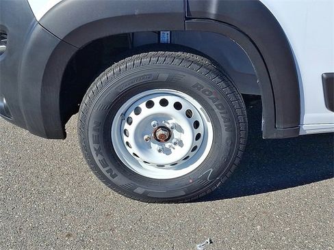 Used 2024 RAM ProMaster 2500 w/ Safety Group image 27
