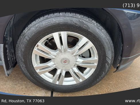 Used 2014 Cadillac SRX Luxury w/ Driver Awareness Package image 11