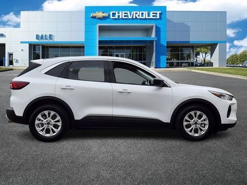Used 2023 Ford Escape Active w/ Tech Pack #1 FWD image 2