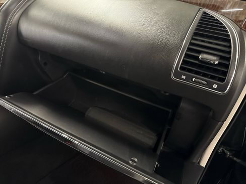 Used 2020 Nissan Armada SL image 60