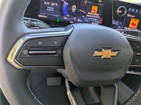 New 2026 Chevrolet Equinox EV LT image 16