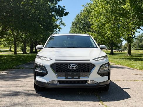 Used 2021 Hyundai Kona Limited AWD/4WD image 2