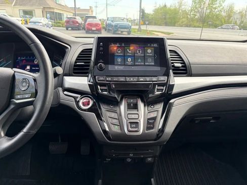 Used 2023 Honda Odyssey Touring image 19