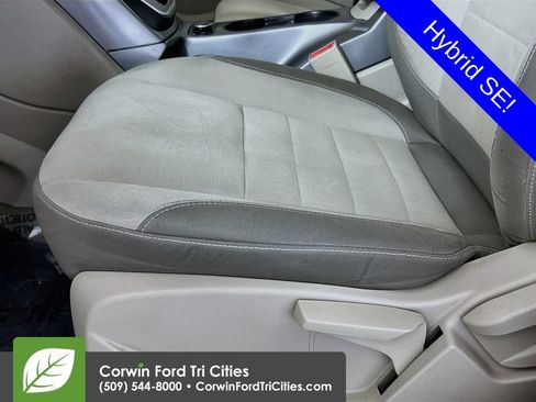 Used 2013 Ford C-MAX SE FWD image 21