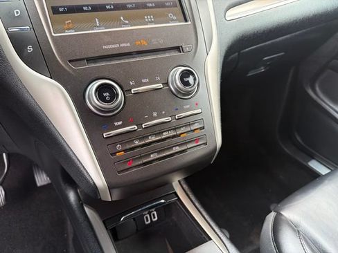 Used 2017 Lincoln MKC Select AWD/4WD image 20