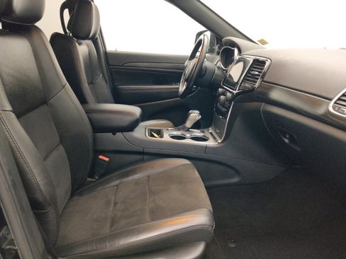 Used 2021 Jeep Grand Cherokee Laredo X RWD image 21