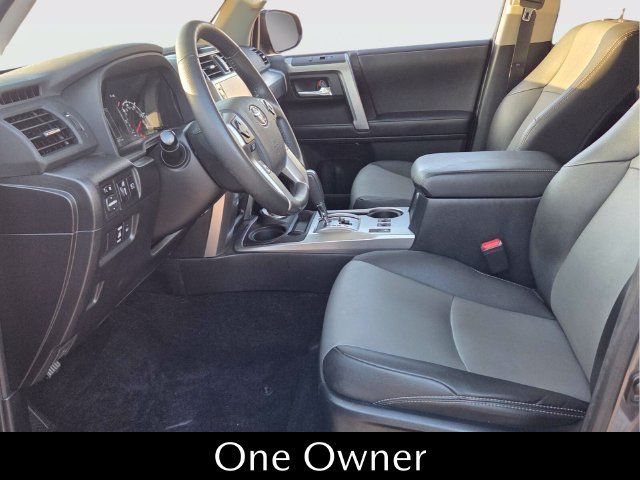 Used 2022 Toyota 4Runner SR5 Premium w/ Moonroof Package AWD/4WD image 6