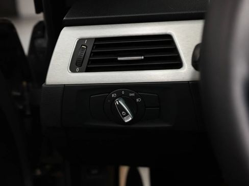 Used 2011 BMW M3 Sedan RWD image 46
