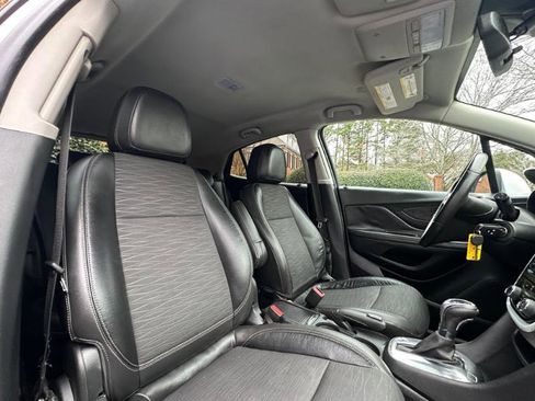 Used 2015 Buick Encore FWD image 40