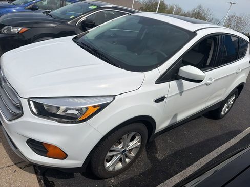 Used 2017 Ford Escape SE AWD/4WD image 5