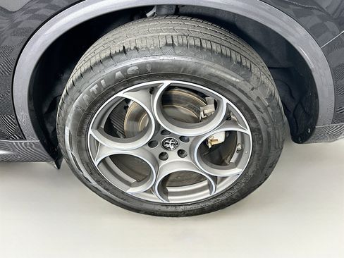 Used 2022 Alfa Romeo Stelvio Ti w/ Active Assist Plus Package image 11