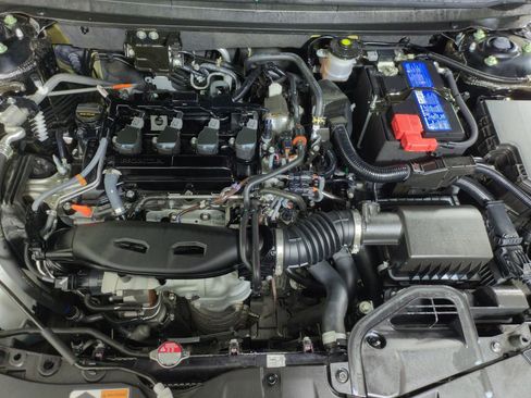 Certified 2025 Honda Accord SE image 28