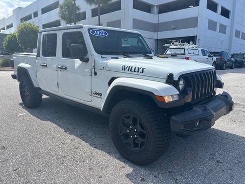 Used 2022 Jeep Gladiator Sport AWD/4WD image 1