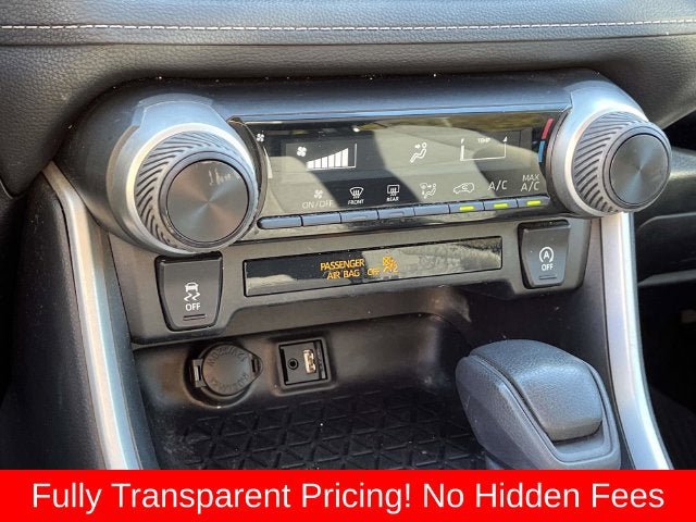Used 2019 Toyota RAV4 LE w/ All Weather Liner Package AWD/4WD image 28