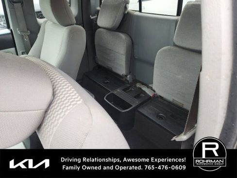 Used 2012 Toyota Tacoma 2WD Access Cab w/ SR5 Pkg image 9