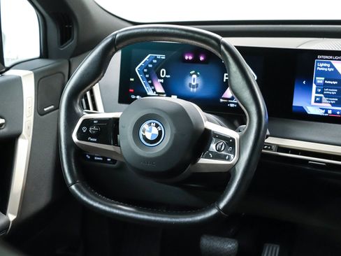 Used 2024 BMW iX xDrive50 AWD/4WD image 15